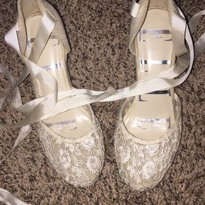 Size 6 lace high heels